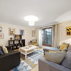 2 Bed Chic Near Shoreditch & Liverpool St Free Wifi & Parking By Aparts Apartment London